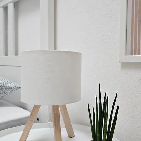 Bema Zollnerstrasse - Ruhig, Modern Mit Terrasse In - One Appartamento Bamberga